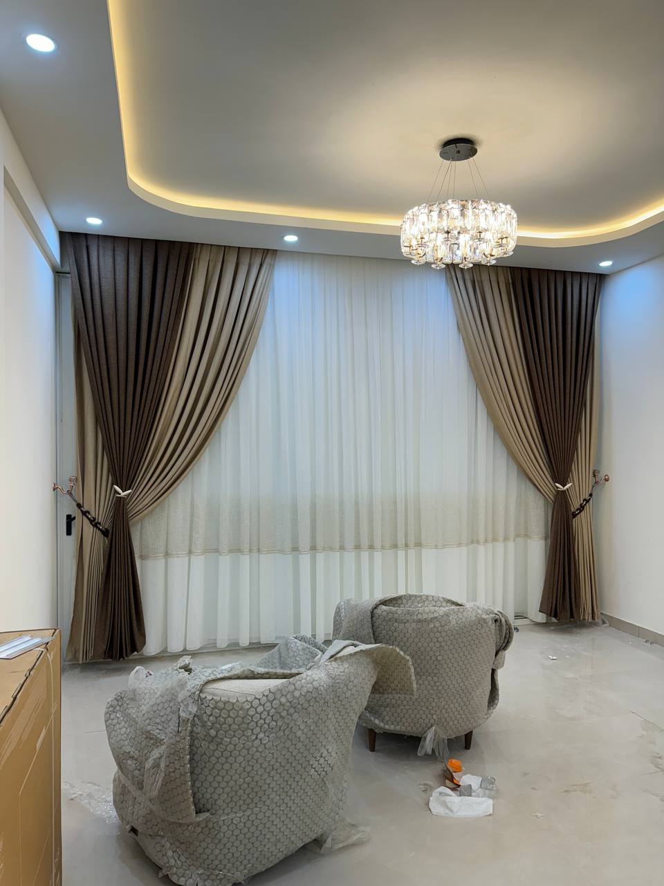ستائر رمادي
